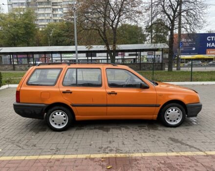 Помаранчевий Фольксваген Гольф, об'ємом двигуна 1.8 л та пробігом 139 тис. км за 2850 $, фото 7 на Automoto.ua