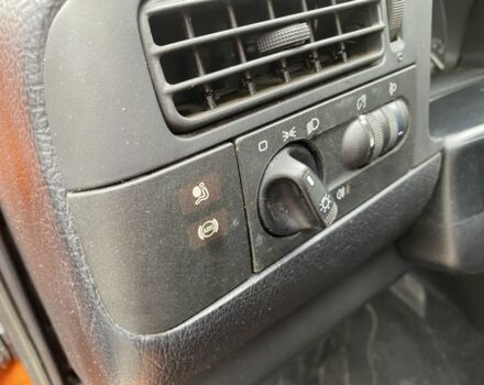 Помаранчевий Фольксваген Гольф, об'ємом двигуна 1.8 л та пробігом 139 тис. км за 2850 $, фото 13 на Automoto.ua