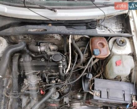 Белый Фольксваген Джетта, объемом двигателя 1.6 л и пробегом 350 тыс. км за 1640 $, фото 5 на Automoto.ua