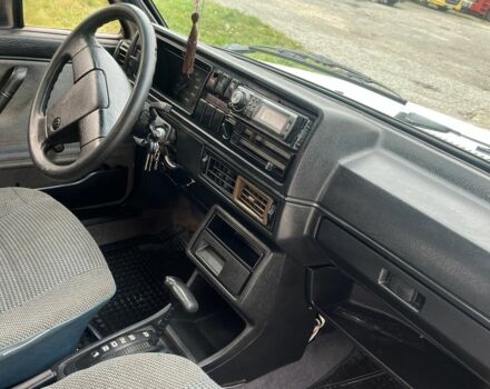 Белый Фольксваген Джетта, объемом двигателя 1.6 л и пробегом 300 тыс. км за 1350 $, фото 4 на Automoto.ua