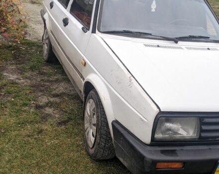 Белый Фольксваген Джетта, объемом двигателя 1.6 л и пробегом 474 тыс. км за 600 $, фото 1 на Automoto.ua