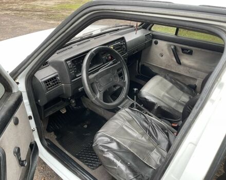 Белый Фольксваген Джетта, объемом двигателя 1.8 л и пробегом 200 тыс. км за 800 $, фото 6 на Automoto.ua