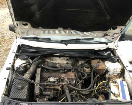 Білий Фольксваген Джетта, об'ємом двигуна 1.6 л та пробігом 250 тис. км за 1350 $, фото 5 на Automoto.ua