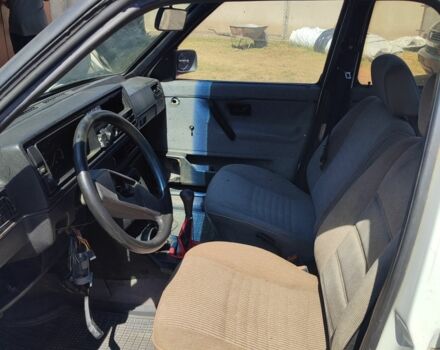 Білий Фольксваген Джетта, об'ємом двигуна 1.6 л та пробігом 215 тис. км за 500 $, фото 8 на Automoto.ua