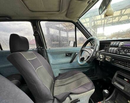 Белый Фольксваген Джетта, объемом двигателя 1.3 л и пробегом 300 тыс. км за 999 $, фото 6 на Automoto.ua