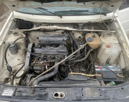 Белый Фольксваген Джетта, объемом двигателя 1.6 л и пробегом 15 тыс. км за 831 $, фото 5 на Automoto.ua