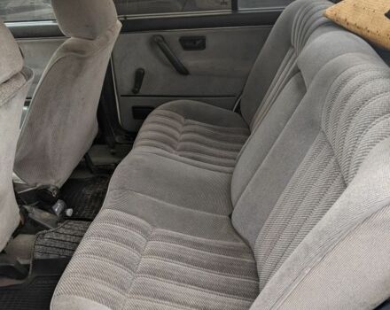 Білий Фольксваген Джетта, об'ємом двигуна 1.8 л та пробігом 300 тис. км за 1300 $, фото 4 на Automoto.ua