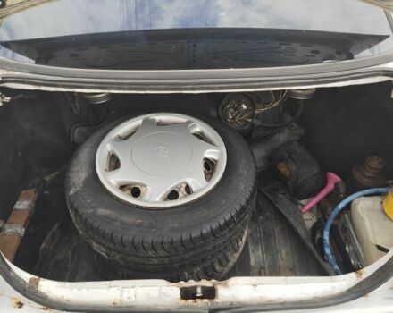 Белый Фольксваген Джетта, объемом двигателя 1.8 л и пробегом 300 тыс. км за 714 $, фото 6 на Automoto.ua