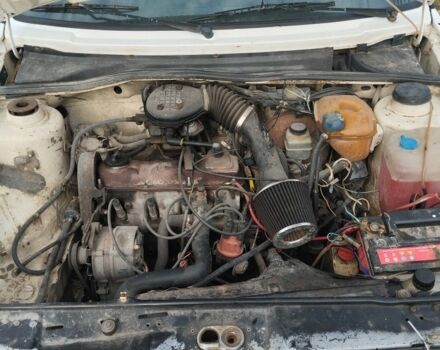 Белый Фольксваген Джетта, объемом двигателя 1.8 л и пробегом 300 тыс. км за 714 $, фото 5 на Automoto.ua