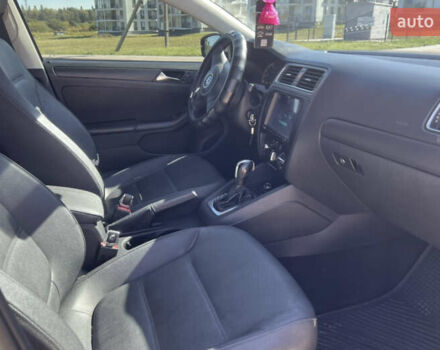 Білий Фольксваген Джетта, об'ємом двигуна 2.48 л та пробігом 220 тис. км за 8000 $, фото 20 на Automoto.ua