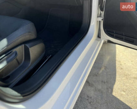 Білий Фольксваген Джетта, об'ємом двигуна 2.48 л та пробігом 220 тис. км за 8000 $, фото 13 на Automoto.ua