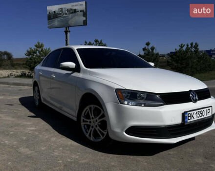 Білий Фольксваген Джетта, об'ємом двигуна 2.48 л та пробігом 220 тис. км за 8000 $, фото 11 на Automoto.ua