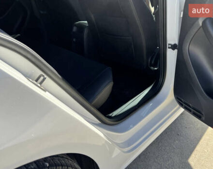 Білий Фольксваген Джетта, об'ємом двигуна 2.48 л та пробігом 220 тис. км за 8000 $, фото 17 на Automoto.ua