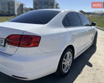 Білий Фольксваген Джетта, об'ємом двигуна 2.48 л та пробігом 220 тис. км за 8000 $, фото 6 на Automoto.ua