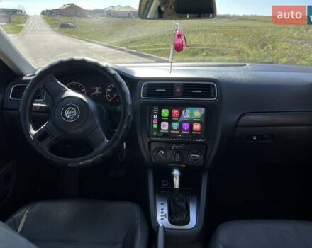 Білий Фольксваген Джетта, об'ємом двигуна 2.48 л та пробігом 220 тис. км за 8000 $, фото 24 на Automoto.ua