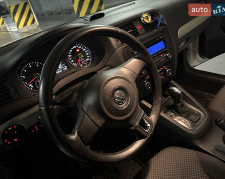 Білий Фольксваген Джетта, об'ємом двигуна 1.4 л та пробігом 150 тис. км за 8500 $, фото 5 на Automoto.ua