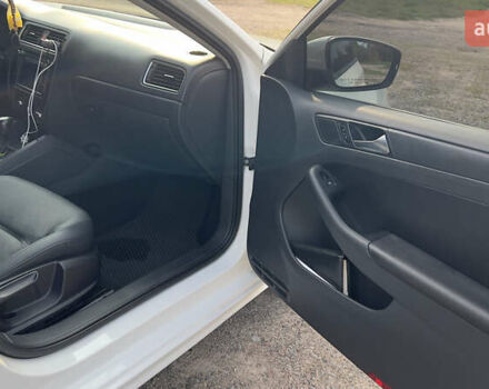 Белый Фольксваген Джетта, объемом двигателя 2.5 л и пробегом 233 тыс. км за 8999 $, фото 9 на Automoto.ua