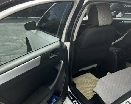 Белый Фольксваген Джетта, объемом двигателя 1.4 л и пробегом 205 тыс. км за 6700 $, фото 8 на Automoto.ua