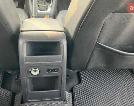 Белый Фольксваген Джетта, объемом двигателя 2.5 л и пробегом 233 тыс. км за 8999 $, фото 16 на Automoto.ua