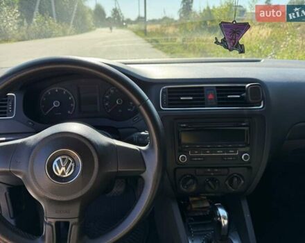 Белый Фольксваген Джетта, объемом двигателя 1.98 л и пробегом 300 тыс. км за 7600 $, фото 6 на Automoto.ua