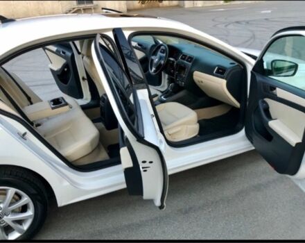 Білий Фольксваген Джетта, об'ємом двигуна 2.5 л та пробігом 193 тис. км за 8500 $, фото 3 на Automoto.ua