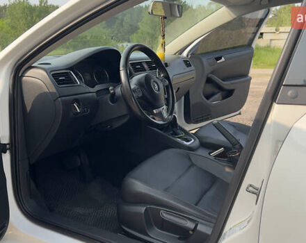 Белый Фольксваген Джетта, объемом двигателя 2.5 л и пробегом 233 тыс. км за 8999 $, фото 14 на Automoto.ua