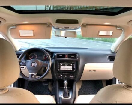 Білий Фольксваген Джетта, об'ємом двигуна 2.5 л та пробігом 193 тис. км за 8500 $, фото 4 на Automoto.ua