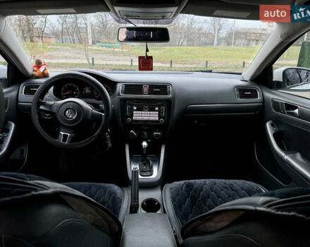 Белый Фольксваген Джетта, объемом двигателя 2.5 л и пробегом 225 тыс. км за 7500 $, фото 11 на Automoto.ua