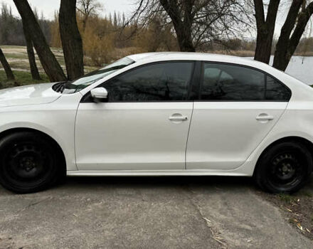 Белый Фольксваген Джетта, объемом двигателя 2.5 л и пробегом 225 тыс. км за 7500 $, фото 4 на Automoto.ua