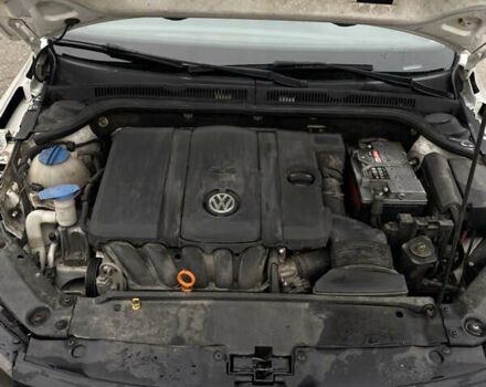 Белый Фольксваген Джетта, объемом двигателя 2.48 л и пробегом 220 тыс. км за 8650 $, фото 11 на Automoto.ua