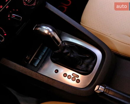 Білий Фольксваген Джетта, об'ємом двигуна 2.5 л та пробігом 168 тис. км за 8900 $, фото 19 на Automoto.ua