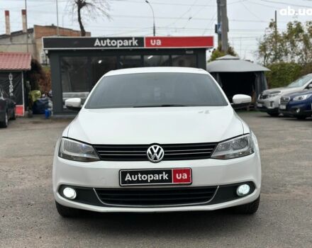 Белый Фольксваген Джетта, объемом двигателя 2.5 л и пробегом 265 тыс. км за 8590 $, фото 1 на Automoto.ua