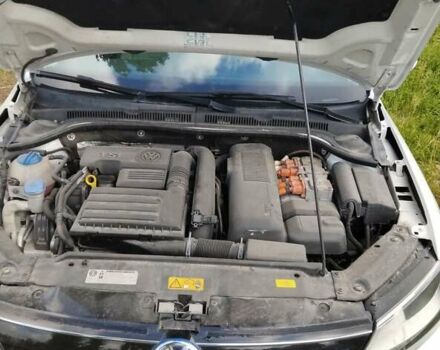 Белый Фольксваген Джетта, объемом двигателя 1.4 л и пробегом 335 тыс. км за 7400 $, фото 10 на Automoto.ua