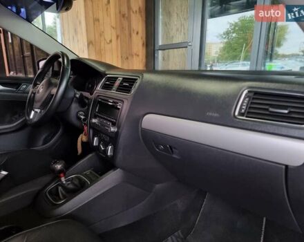 Білий Фольксваген Джетта, об'ємом двигуна 1.97 л та пробігом 180 тис. км за 9899 $, фото 52 на Automoto.ua