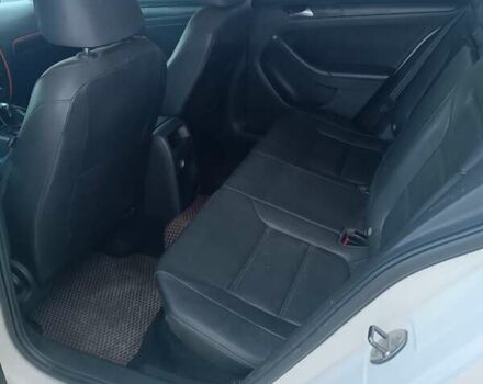 Білий Фольксваген Джетта, об'ємом двигуна 2.5 л та пробігом 390 тис. км за 7500 $, фото 1 на Automoto.ua