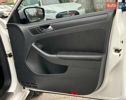 Белый Фольксваген Джетта, объемом двигателя 2.5 л и пробегом 265 тыс. км за 8590 $, фото 20 на Automoto.ua