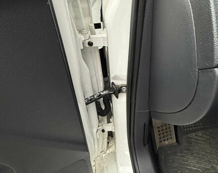 Белый Фольксваген Джетта, объемом двигателя 2.48 л и пробегом 209 тыс. км за 8300 $, фото 29 на Automoto.ua