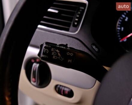 Білий Фольксваген Джетта, об'ємом двигуна 2.5 л та пробігом 168 тис. км за 8900 $, фото 21 на Automoto.ua