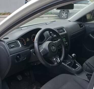 Білий Фольксваген Джетта, об'ємом двигуна 1.98 л та пробігом 283 тис. км за 7500 $, фото 18 на Automoto.ua