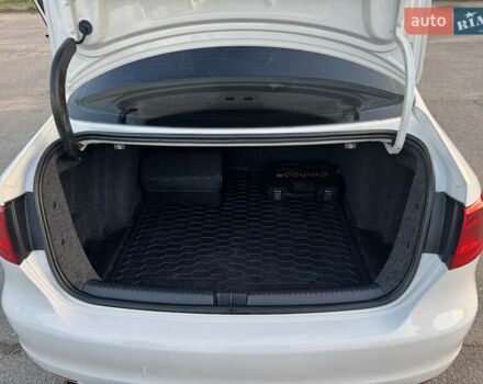 Білий Фольксваген Джетта, об'ємом двигуна 2.5 л та пробігом 278 тис. км за 9300 $, фото 8 на Automoto.ua