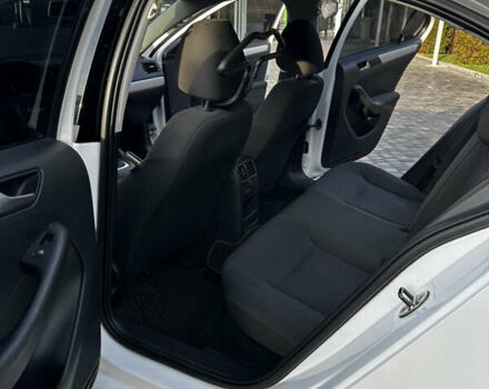 Білий Фольксваген Джетта, об'ємом двигуна 1.39 л та пробігом 156 тис. км за 8450 $, фото 10 на Automoto.ua