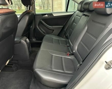 Белый Фольксваген Джетта, объемом двигателя 2.5 л и пробегом 230 тыс. км за 9100 $, фото 23 на Automoto.ua