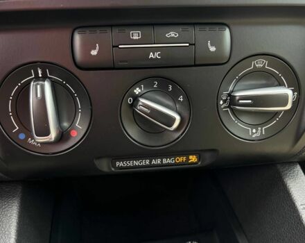 Белый Фольксваген Джетта, объемом двигателя 2.5 л и пробегом 162 тыс. км за 8500 $, фото 12 на Automoto.ua