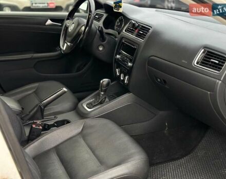 Белый Фольксваген Джетта, объемом двигателя 2.5 л и пробегом 265 тыс. км за 8590 $, фото 21 на Automoto.ua