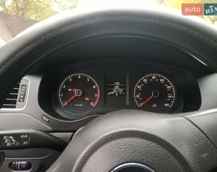 Фольксваген Джетта 2012 у Ромнах на Automoto.ua Білий Фольксваген Джетта, об'ємом двигуна 1.98 л та пробігом 262 тис. км за 7500 $, фото 13 на Automoto.ua