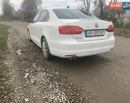 Белый Фольксваген Джетта, объемом двигателя 2.48 л и пробегом 213 тыс. км за 7777 $, фото 5 на Automoto.ua