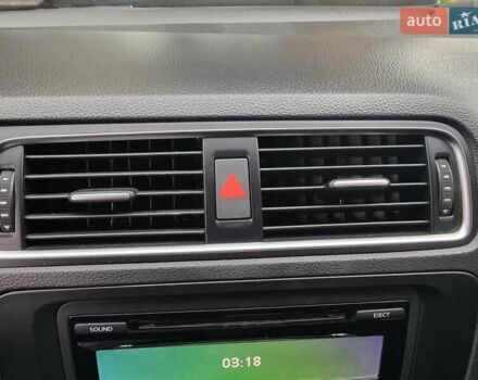 Білий Фольксваген Джетта, об'ємом двигуна 1.97 л та пробігом 180 тис. км за 9899 $, фото 44 на Automoto.ua