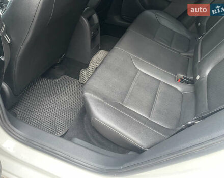 Білий Фольксваген Джетта, об'ємом двигуна 2.5 л та пробігом 257 тис. км за 8700 $, фото 13 на Automoto.ua