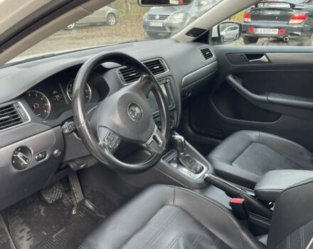 Білий Фольксваген Джетта, об'ємом двигуна 2.47 л та пробігом 234 тис. км за 9400 $, фото 8 на Automoto.ua