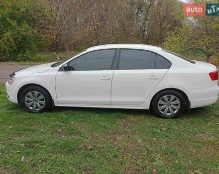 Фольксваген Джетта 2012 у Ромнах на Automoto.ua Білий Фольксваген Джетта, об'ємом двигуна 1.98 л та пробігом 262 тис. км за 7500 $, фото 1 на Automoto.ua